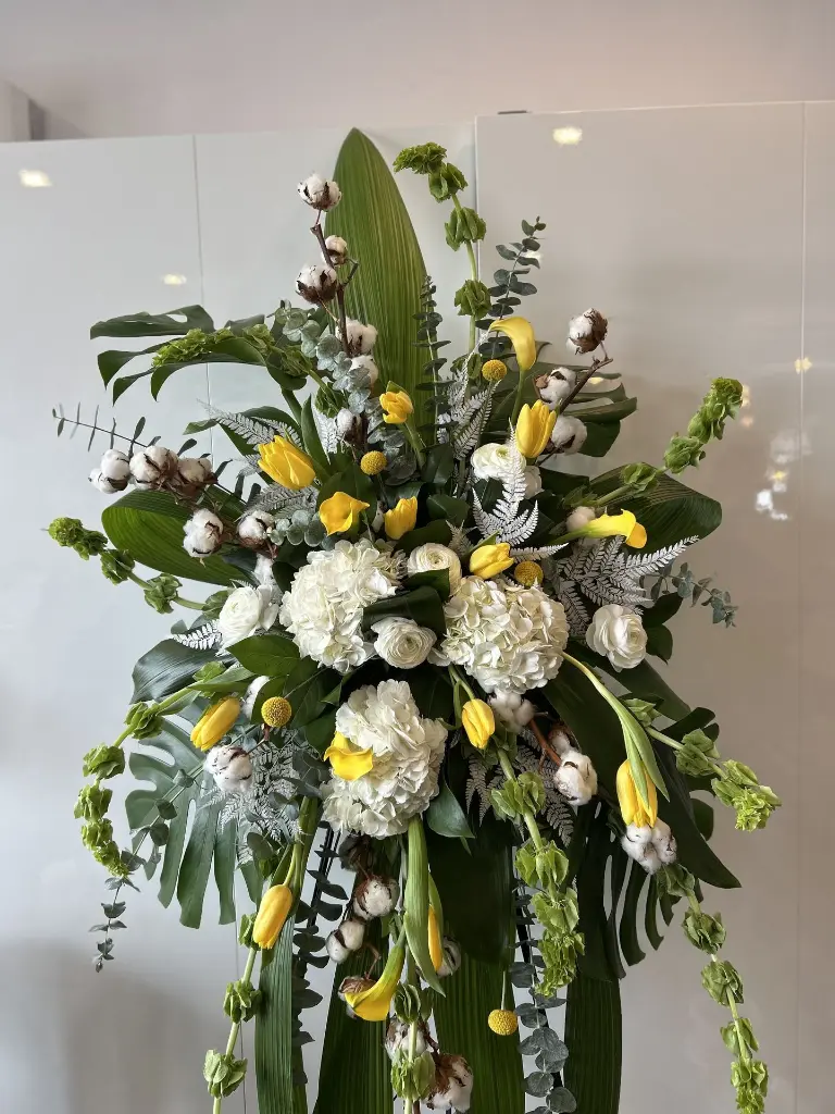 gerbe murale jaune et blanche (1).webp