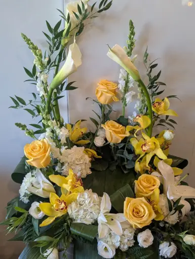 Accompagnement d'urne orchidée jaune